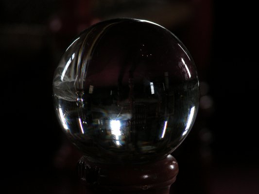 Terra - Cronicas ( En Desarrollo) Bola-de-cristal